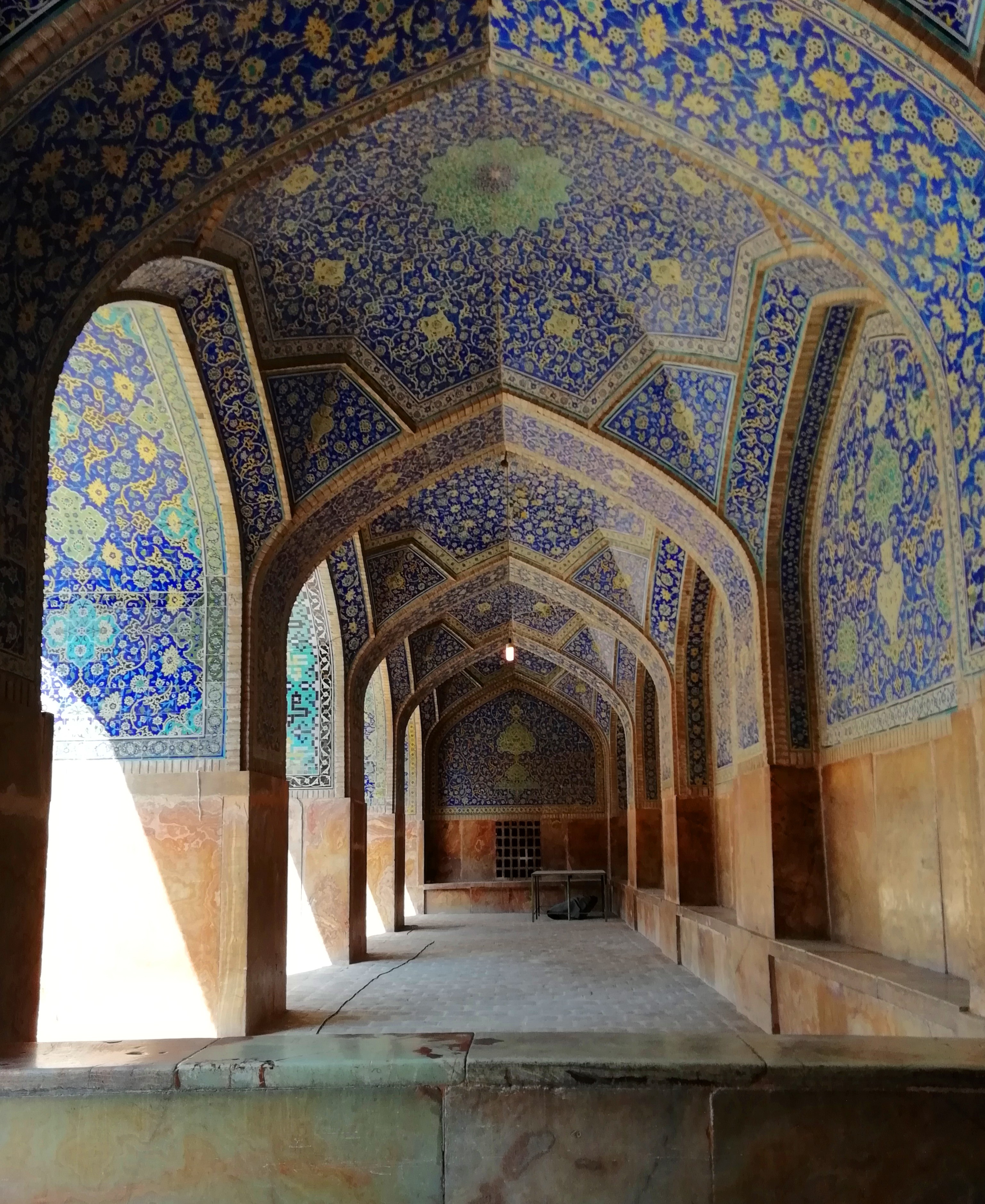 Iran: Make love not war? - A Maverick Traveller